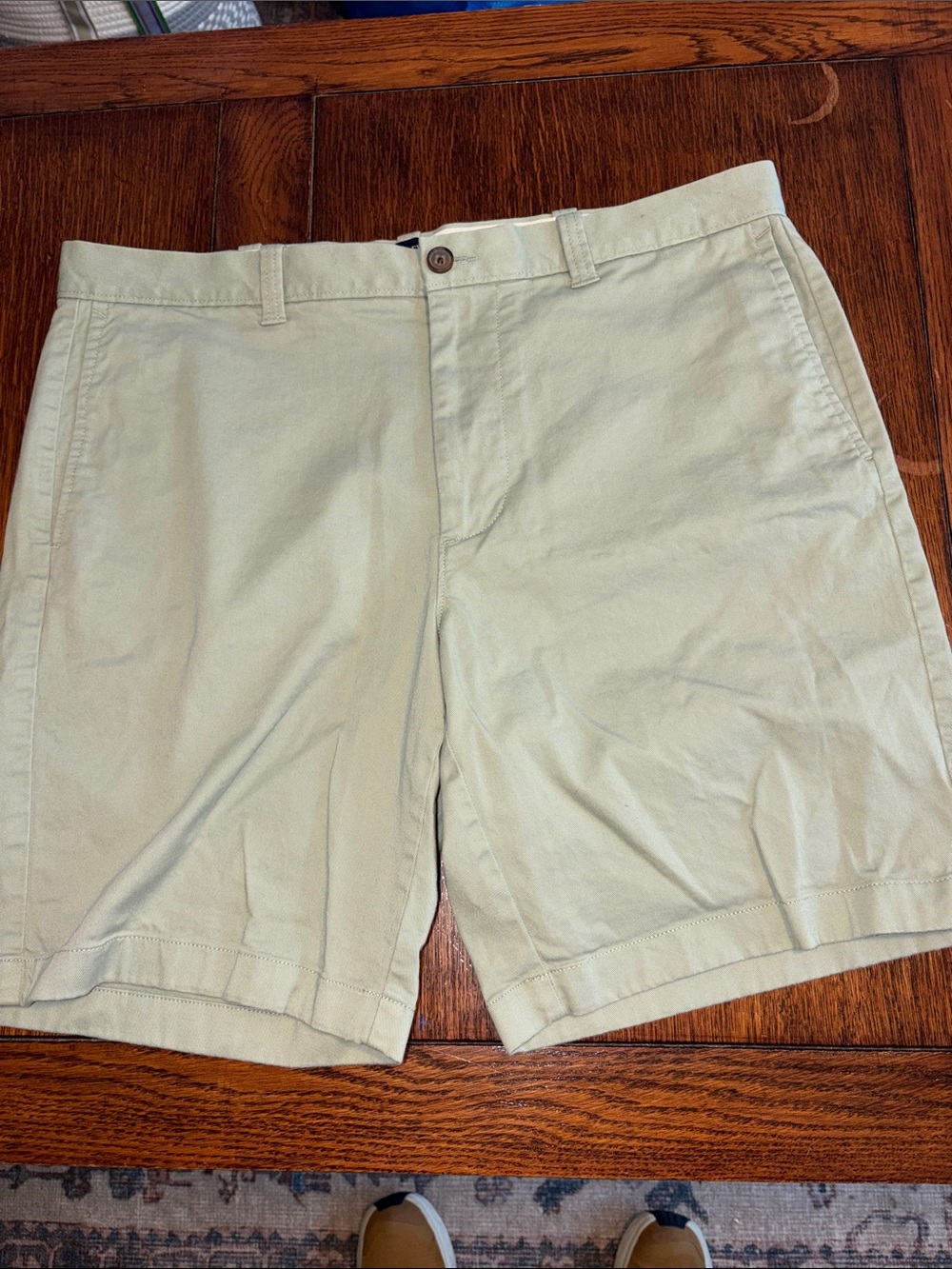 J. Crew Men’s Light Sage Green Flat Front Shorts